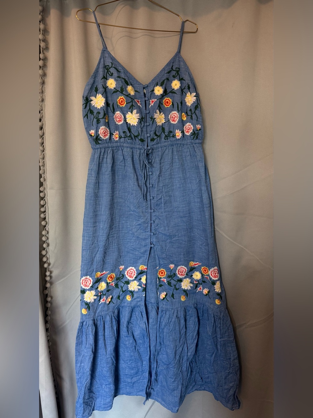 Forever 21 Blue Chambray Floral Embroidered Maxi Dress Slit Size L 🌸